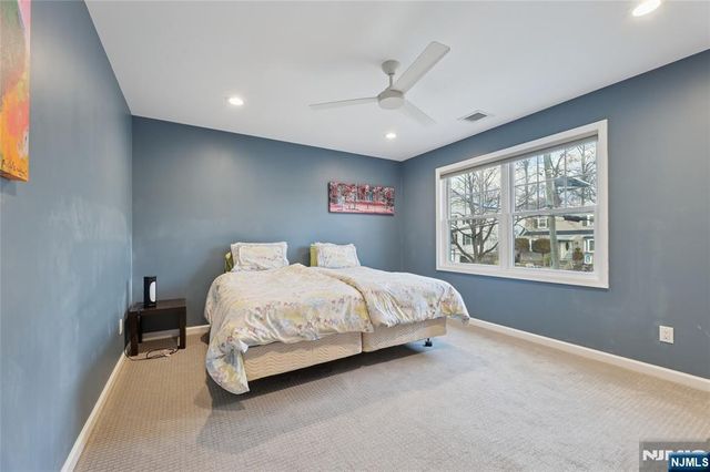 48 John Place, Bergenfield, NJ 07621