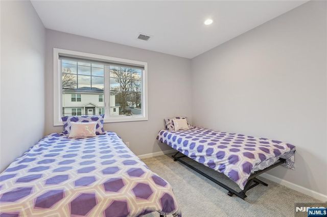 48 John Place, Bergenfield, NJ 07621