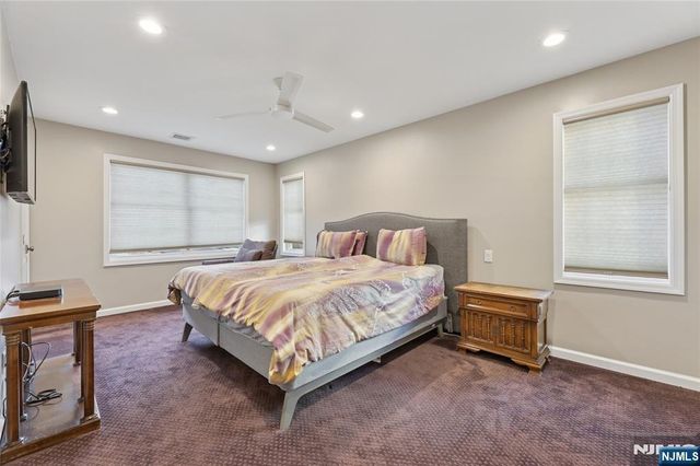 48 John Place, Bergenfield, NJ 07621