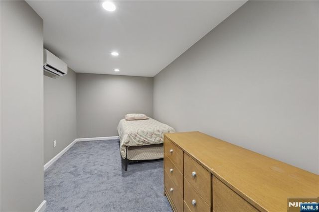 48 John Place, Bergenfield, NJ 07621