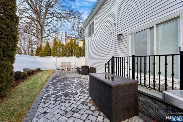 48 John Place, Bergenfield, NJ 07621