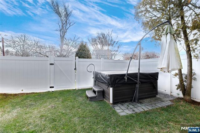 48 John Place, Bergenfield, NJ 07621