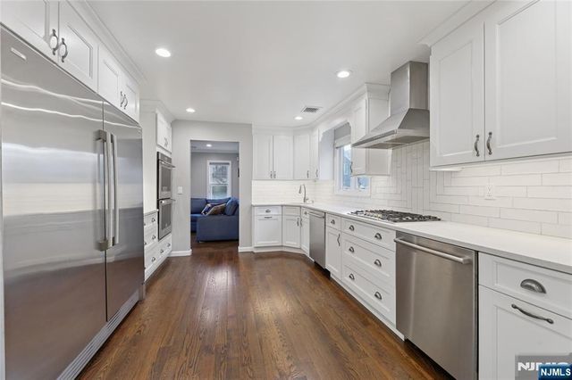 48 John Place, Bergenfield, NJ 07621