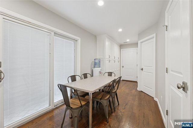 48 John Place, Bergenfield, NJ 07621