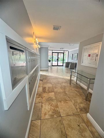 2850 N Palm Aire Drive 207, Pompano Beach, FL 33069