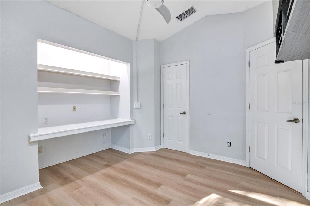 Image 29 of property listing at 3625 GATLIN PLACE CIRCLE, Orlando, FL 32812