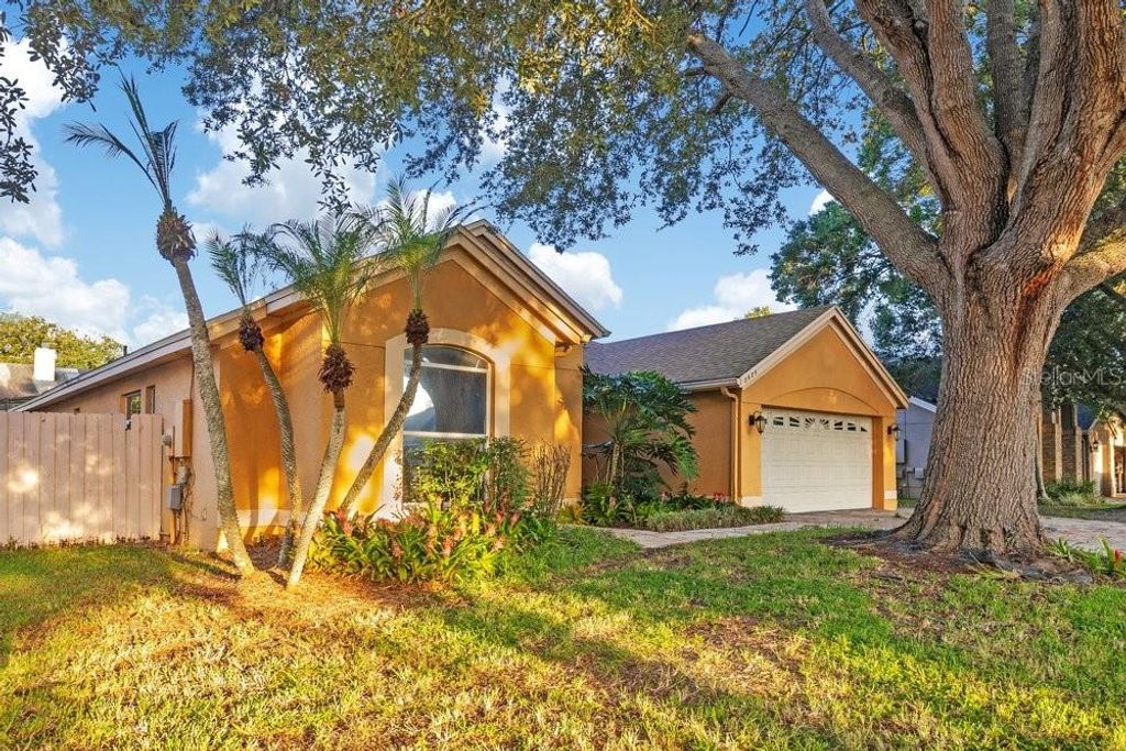 Image 40 of property listing at 3625 GATLIN PLACE CIRCLE, Orlando, FL 32812