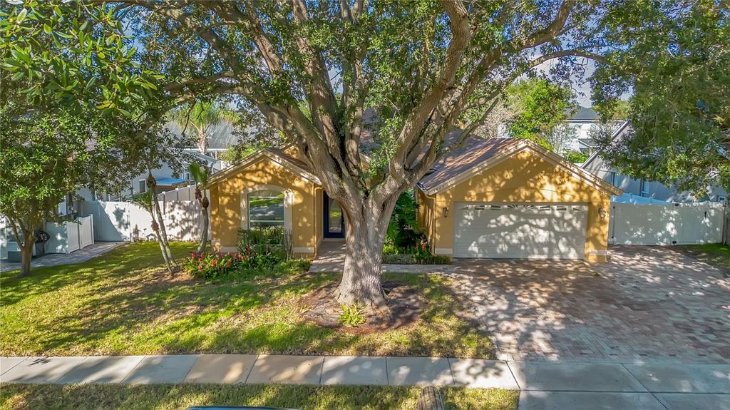 Image 43 of property listing at 3625 GATLIN PLACE CIRCLE, Orlando, FL 32812
