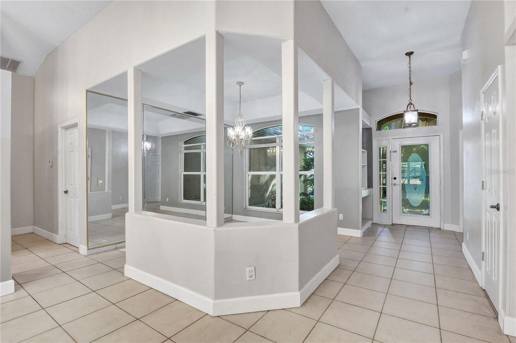 Image 8 of property listing at 3625 GATLIN PLACE CIRCLE, Orlando, FL 32812