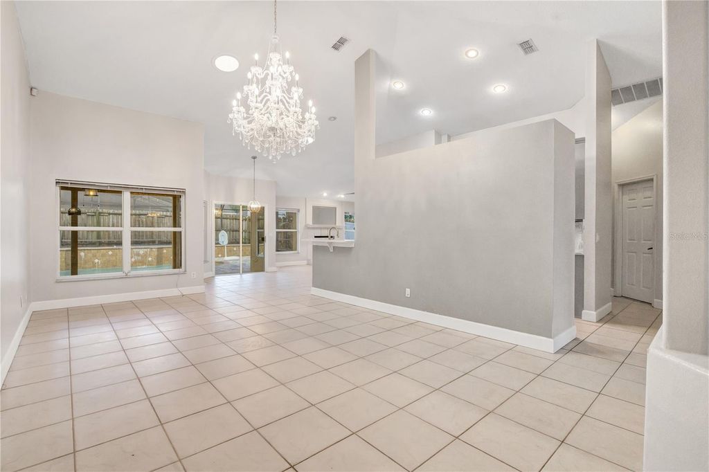 Image 9 of property listing at 3625 GATLIN PLACE CIRCLE, Orlando, FL 32812