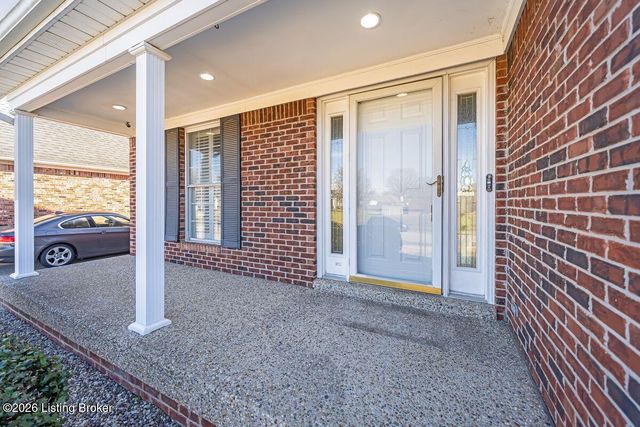 6404 Faris Way, Louisville, KY 40272