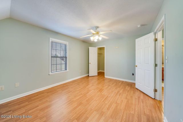 6404 Faris Way, Louisville, KY 40272