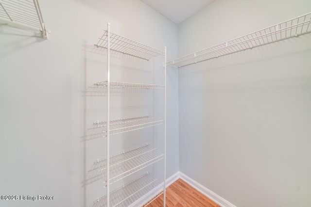 6404 Faris Way, Louisville, KY 40272