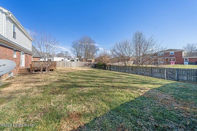 6404 Faris Way, Louisville, KY 40272