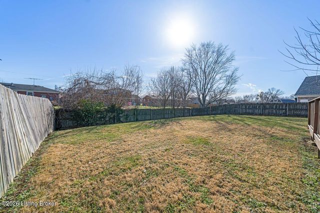 6404 Faris Way, Louisville, KY 40272