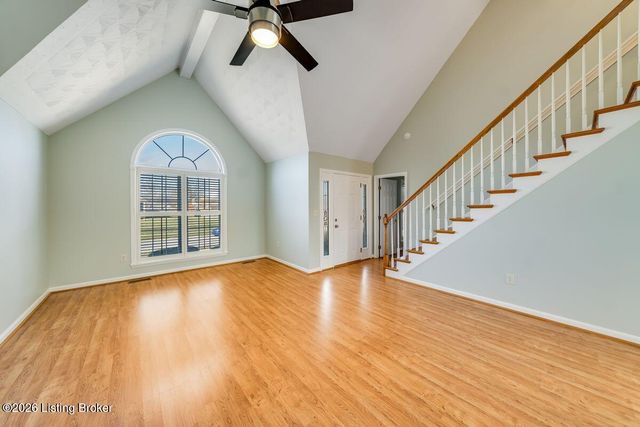 6404 Faris Way, Louisville, KY 40272