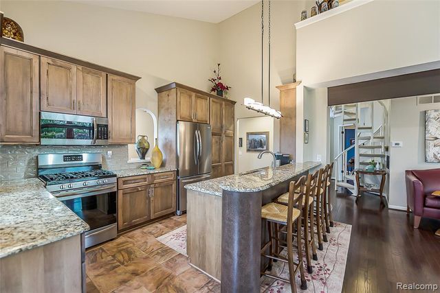 21100 Boulder Circle, Northville, MI 48167