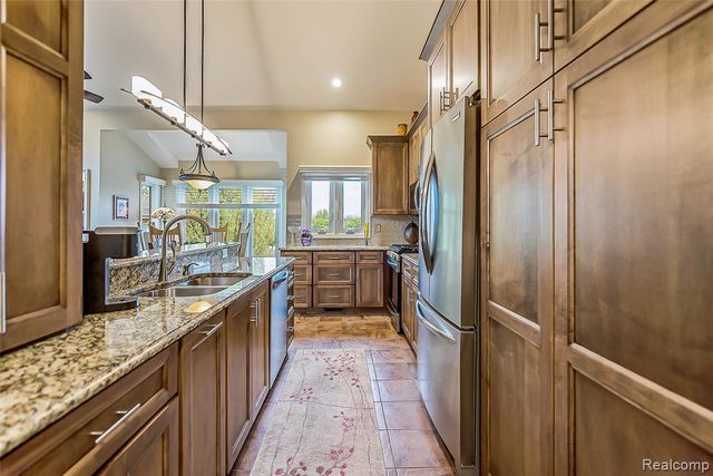 21100 Boulder Circle, Northville, MI 48167