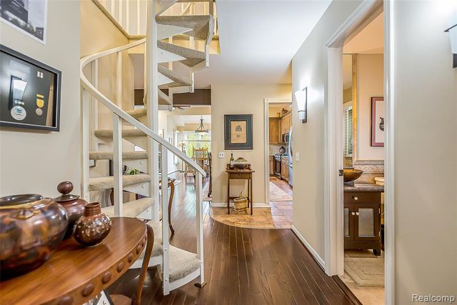 21100 Boulder Circle, Northville, MI 48167