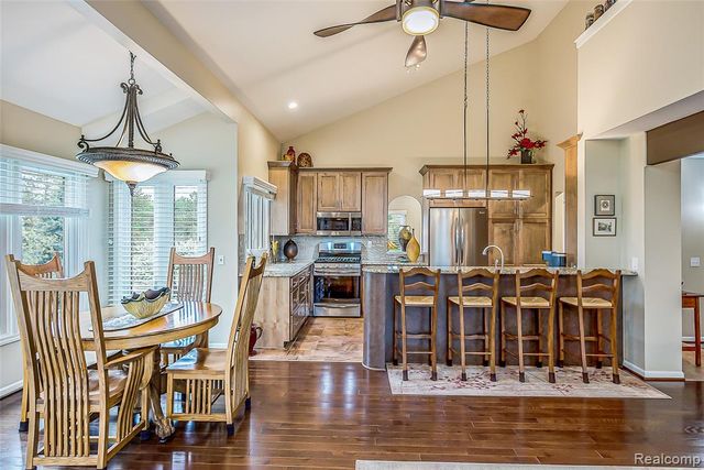 21100 Boulder Circle, Northville, MI 48167