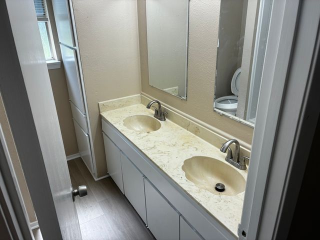 1610 Avenue A, Grand Prairie, TX 75051