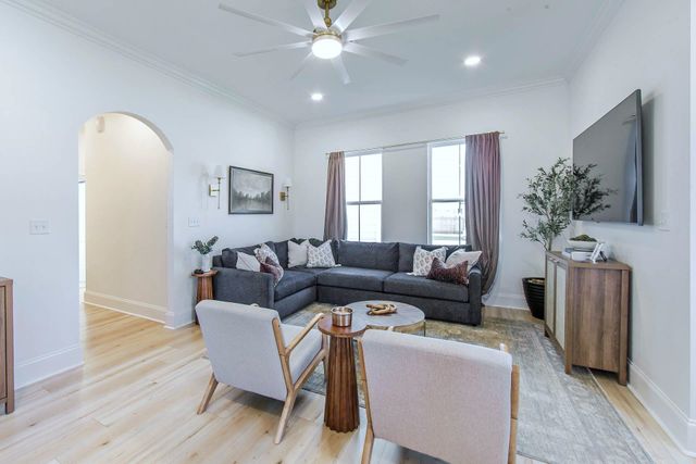 176 Claiborne Avenue, Thibodaux, LA 70301