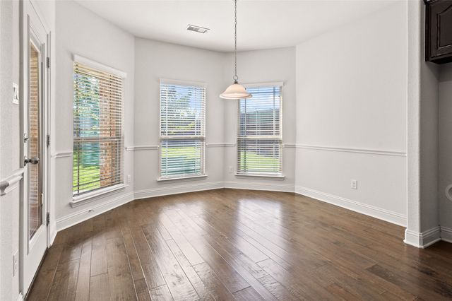604 Cody Lane, Mansfield, TX 76063