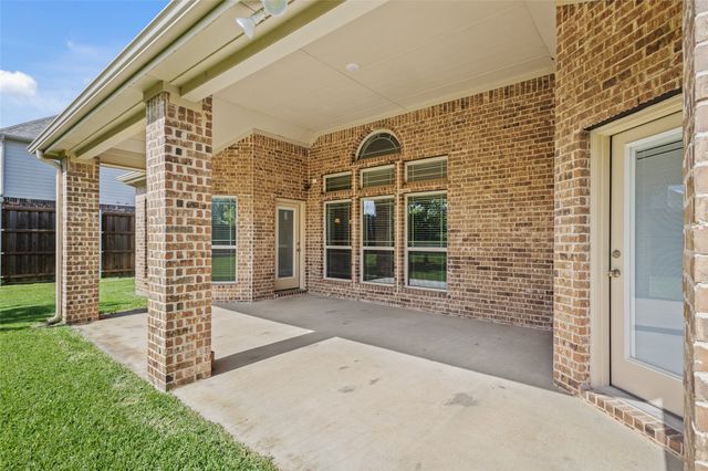 604 Cody Lane, Mansfield, TX 76063