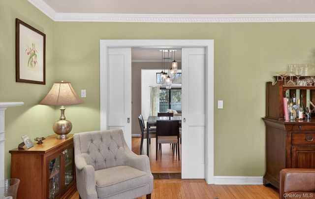 3 N Avalon Road, Great Neck, NY 11021