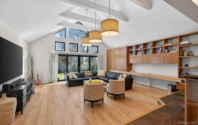 3 N Avalon Road, Great Neck, NY 11021