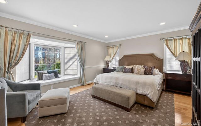 3 N Avalon Road, Great Neck, NY 11021