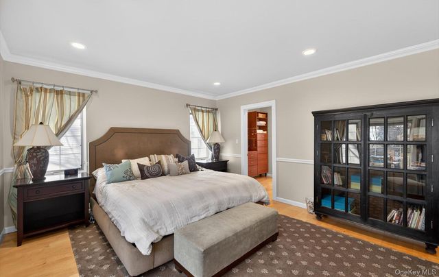 3 N Avalon Road, Great Neck, NY 11021