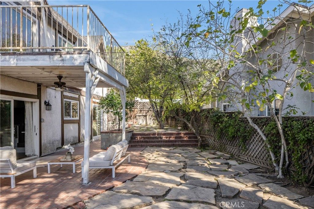 Image 14 of property listing at 5150 La Crescenta Ave, La Crescenta, CA 91214