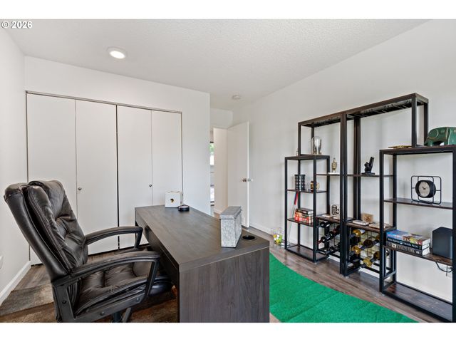 8552 Sw BRIGHTFIELD Cir, Portland, OR 97223