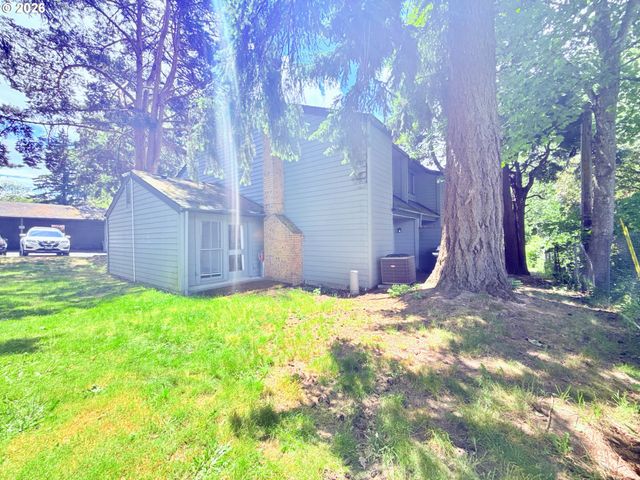 8552 Sw BRIGHTFIELD Cir, Portland, OR 97223