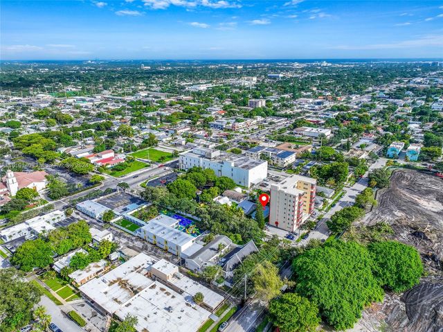 1711 Buchanan St, Hollywood, FL 33020