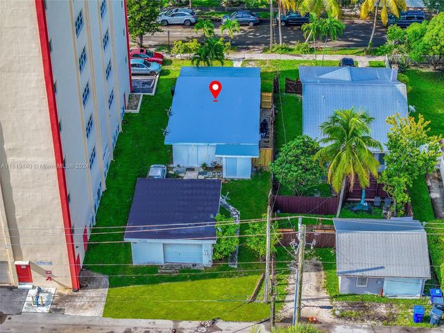 1711 Buchanan St, Hollywood, FL 33020