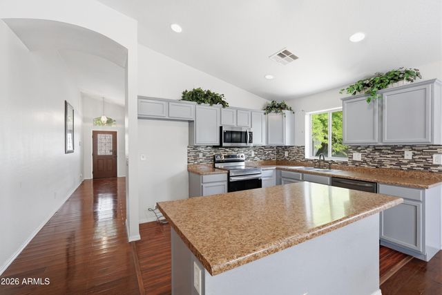 23553 W HUNTINGTON Drive, Buckeye, AZ 85326