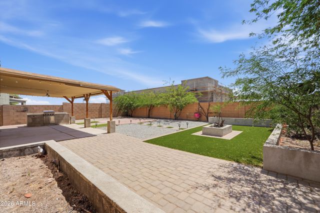 23553 W HUNTINGTON Drive, Buckeye, AZ 85326