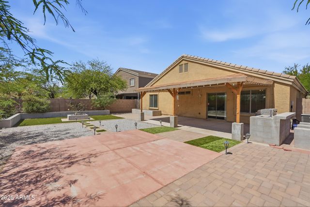 23553 W HUNTINGTON Drive, Buckeye, AZ 85326