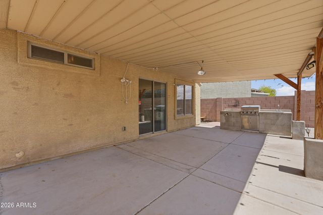 23553 W HUNTINGTON Drive, Buckeye, AZ 85326