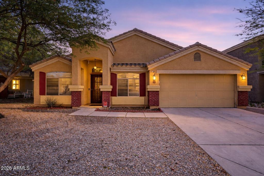 23553 W HUNTINGTON Drive, Buckeye, AZ 85326