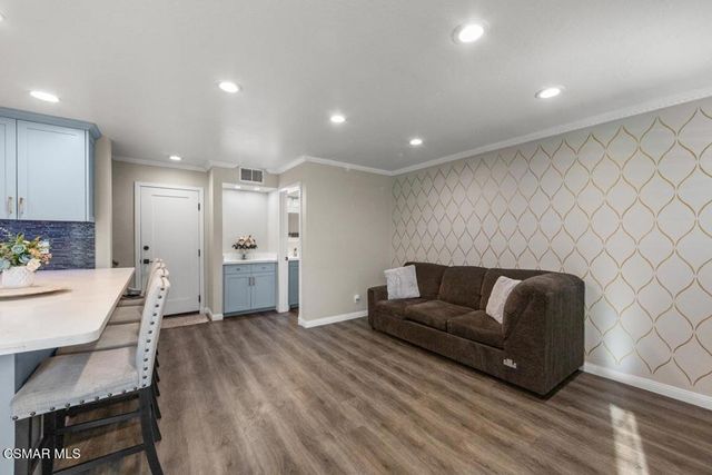 3918 Cochran Street 19, Simi Valley, CA 93063