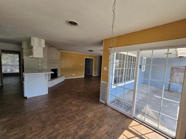 1824 Laurel Oaks Drive, Richmond, TX 77469