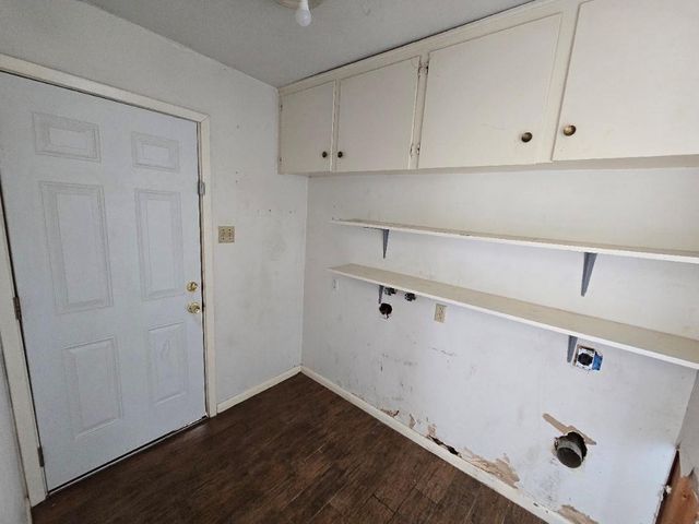 1824 Laurel Oaks Drive, Richmond, TX 77469