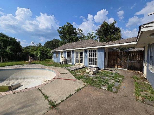 1824 Laurel Oaks Drive, Richmond, TX 77469