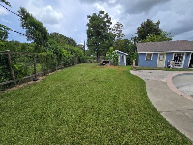 1824 Laurel Oaks Drive, Richmond, TX 77469