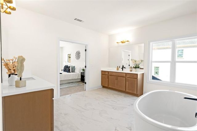 2485 Stewart Rd, Cumming, GA 30041