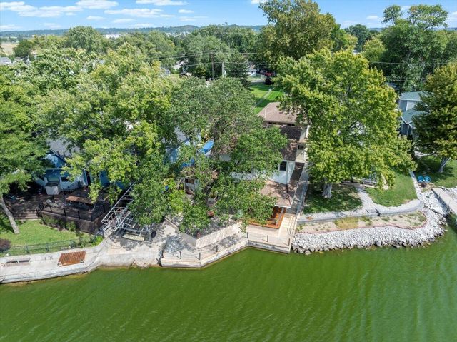 40 PICKARD Lane, Council Bluffs, IA 51501