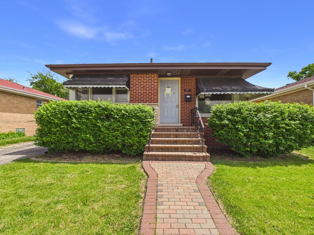 51 51st Avenue, Bellwood, IL 60104